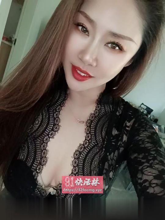 极品肉感可舌吻梓琪