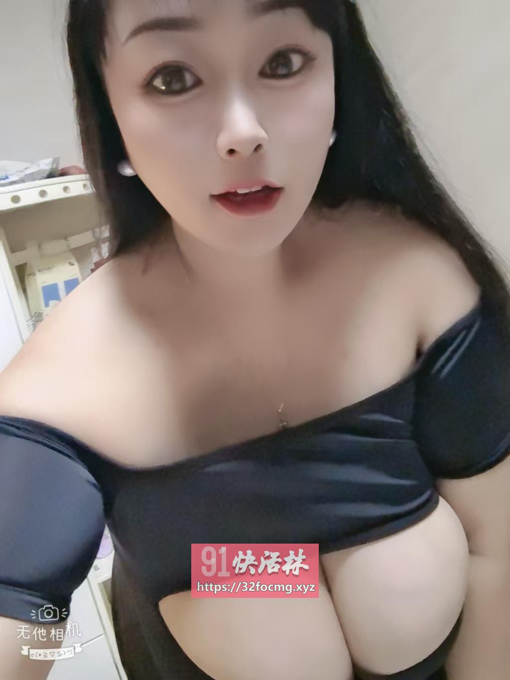 大胸丰臀丰满型
