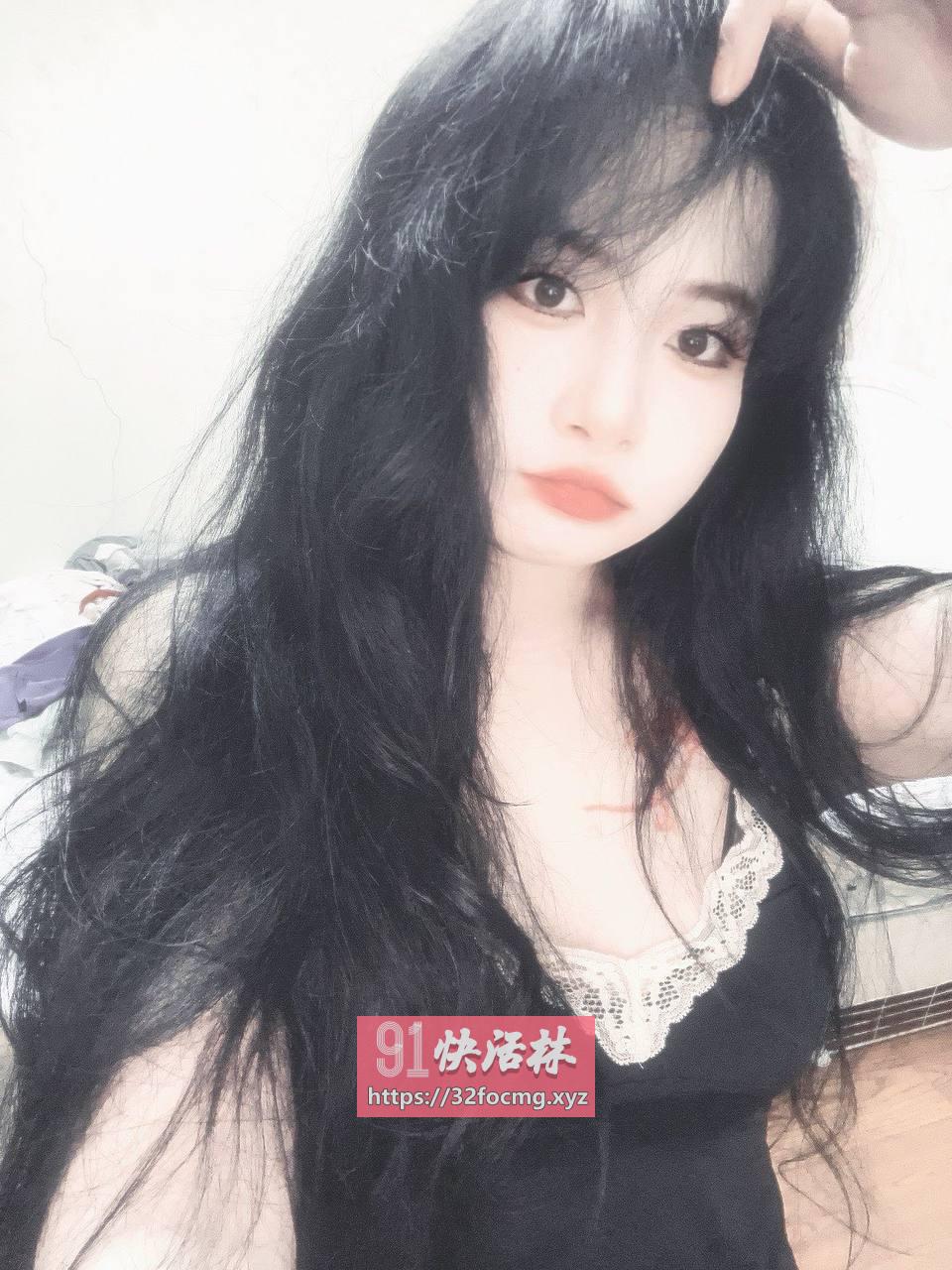 胸大服务还行的轻熟女