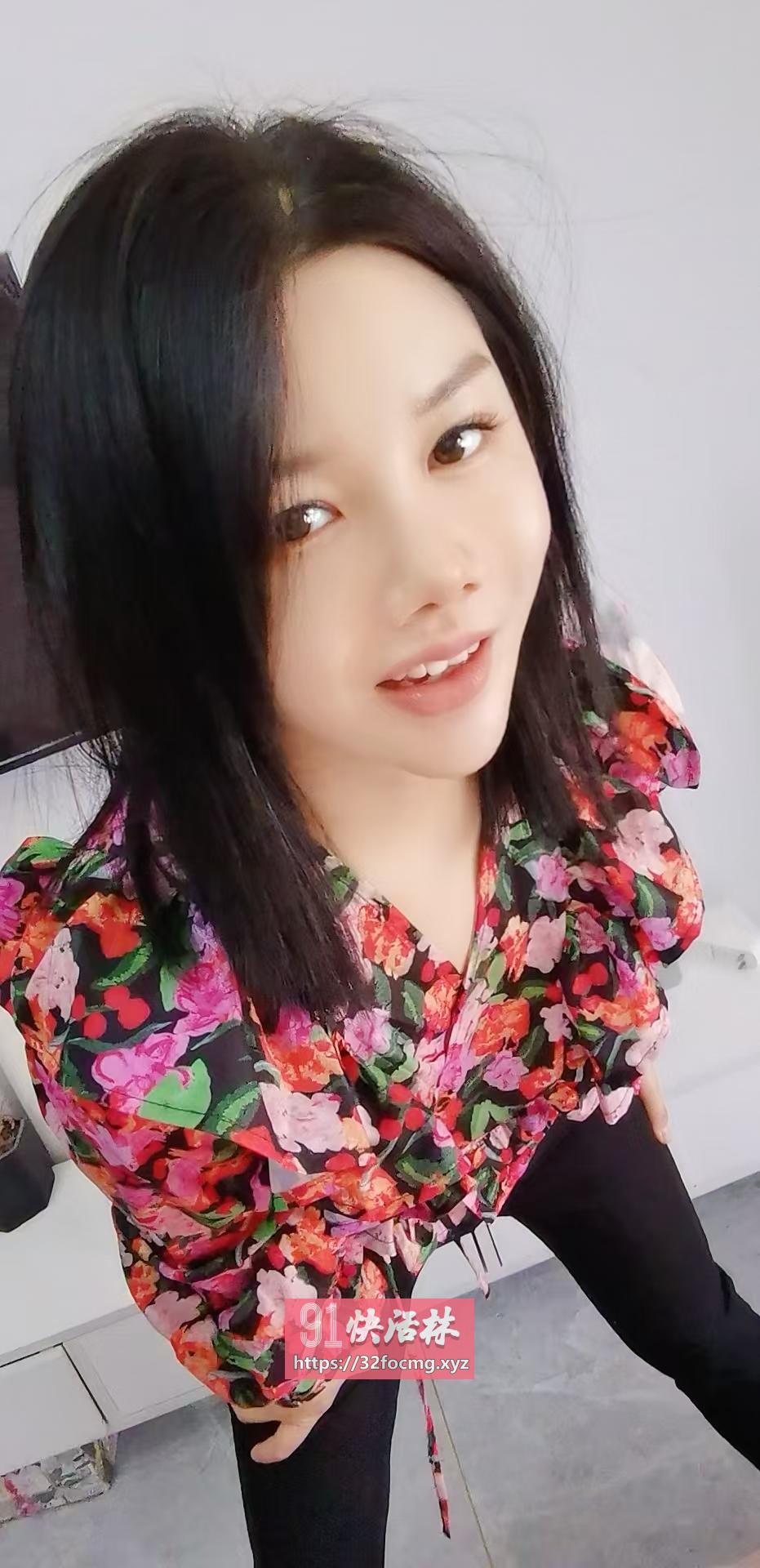 金水区风情热辣小姐姐
