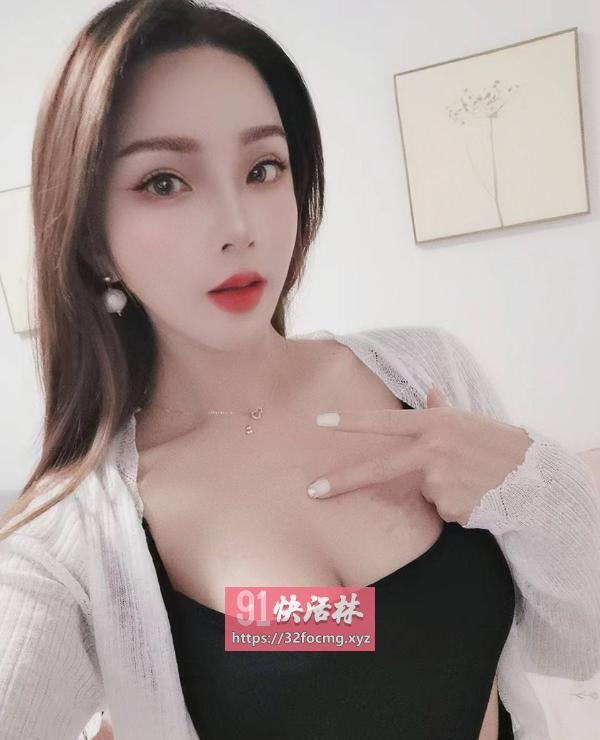 白云丰满妩媚小妖精