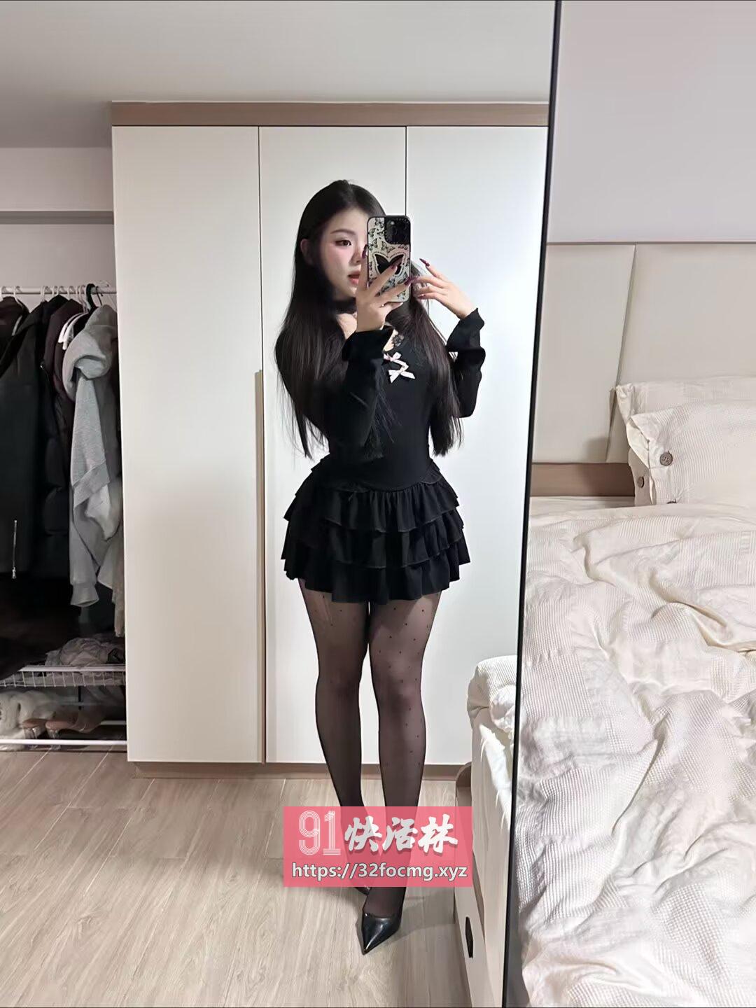 松山白嫩骚骚甜妹
