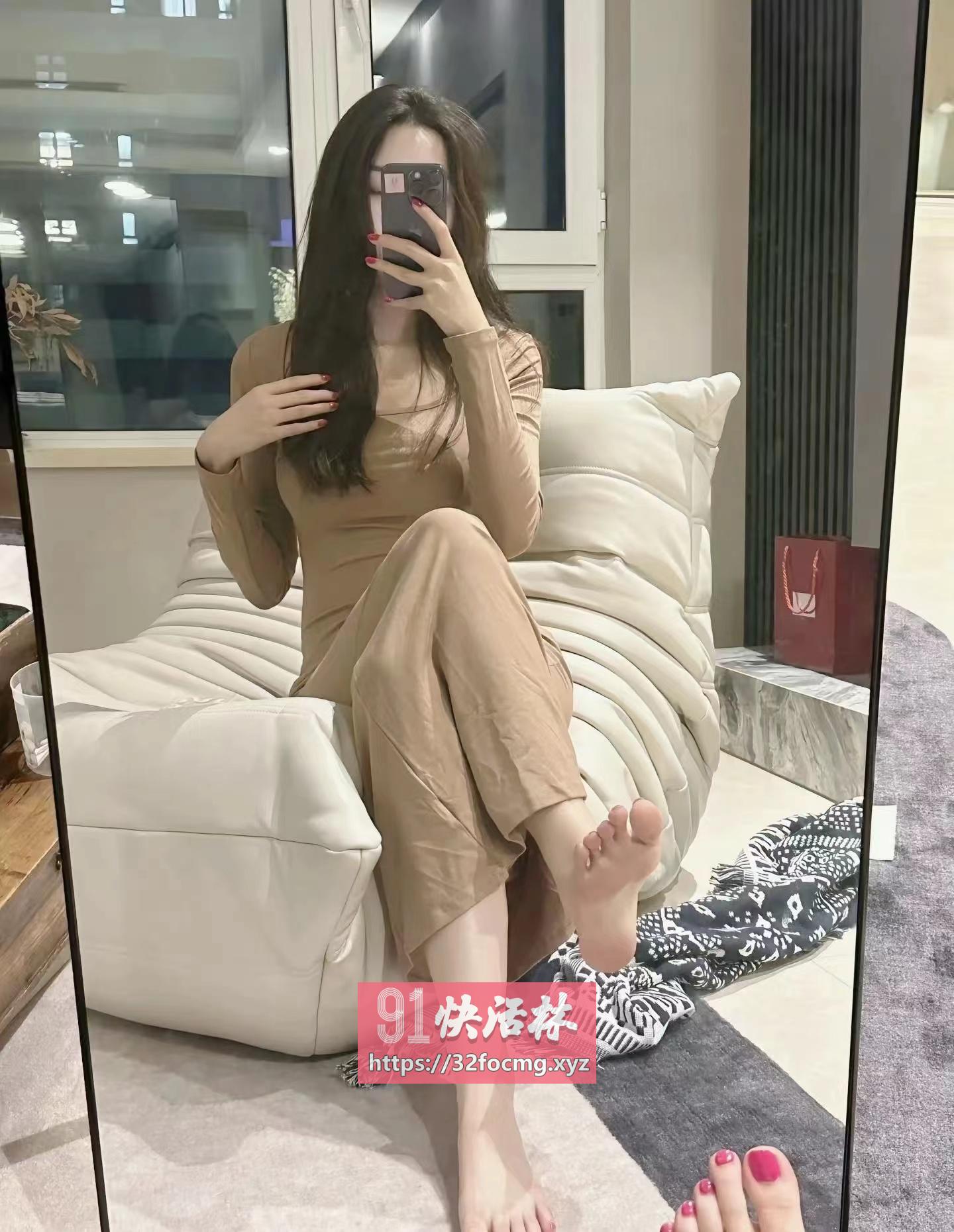 东莞多水爆乳小职员