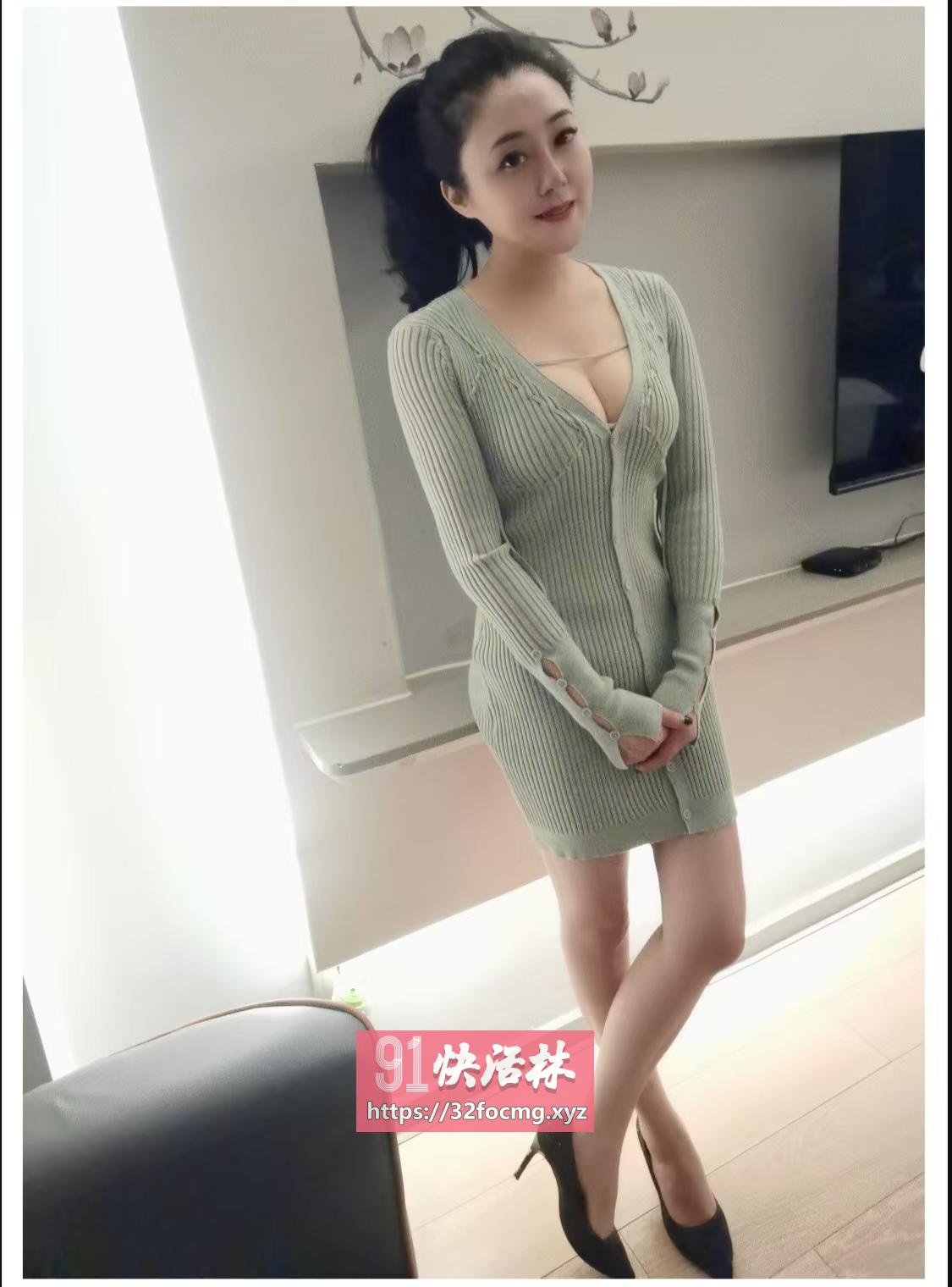 胸大丰臀骚货