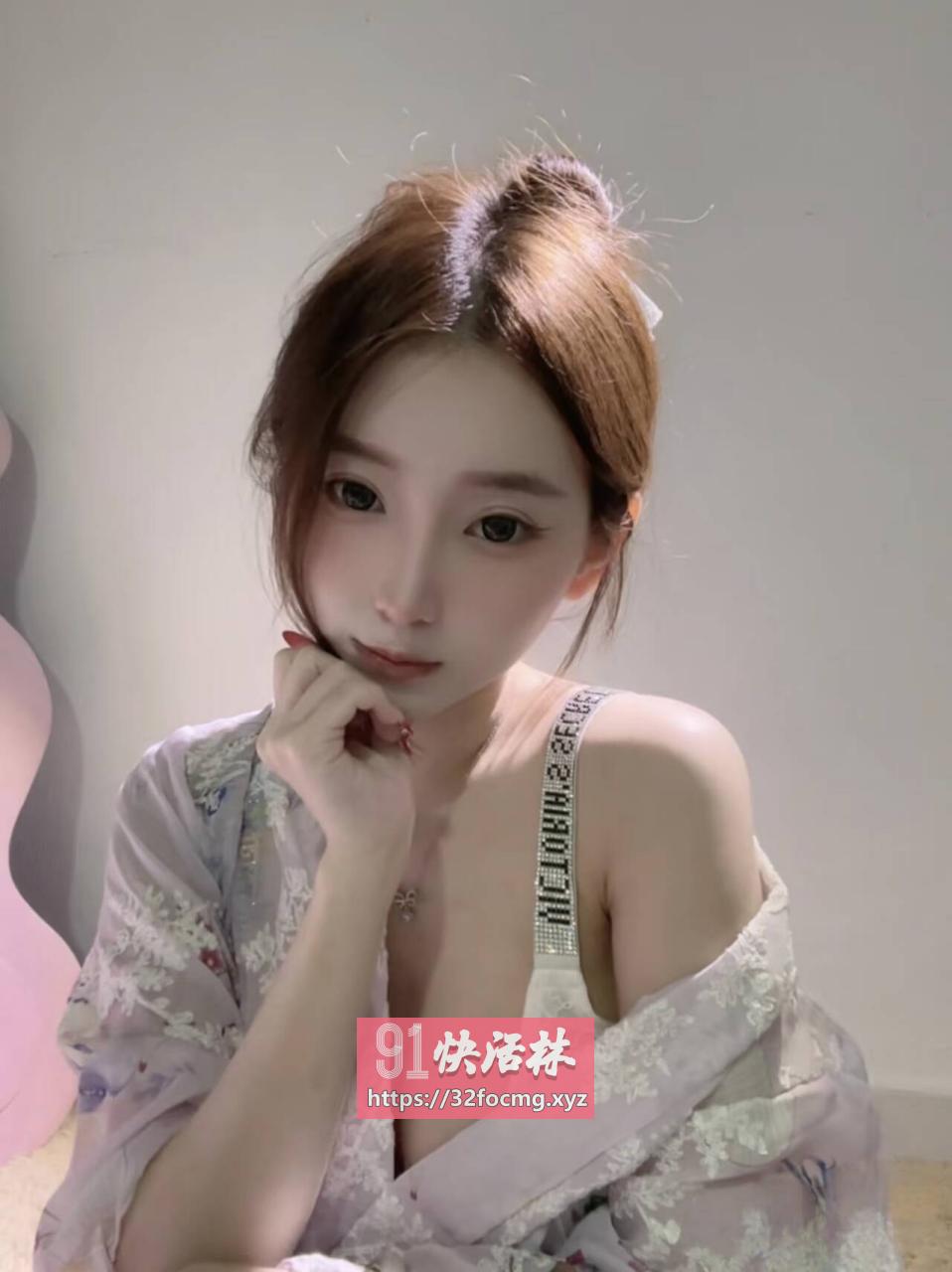 新人骚B懂男人的炮架子
