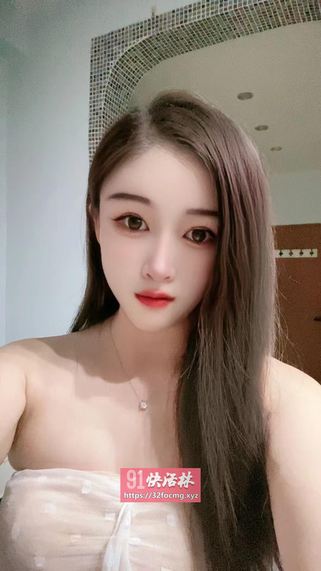 美女跳跳糖吹吸全套