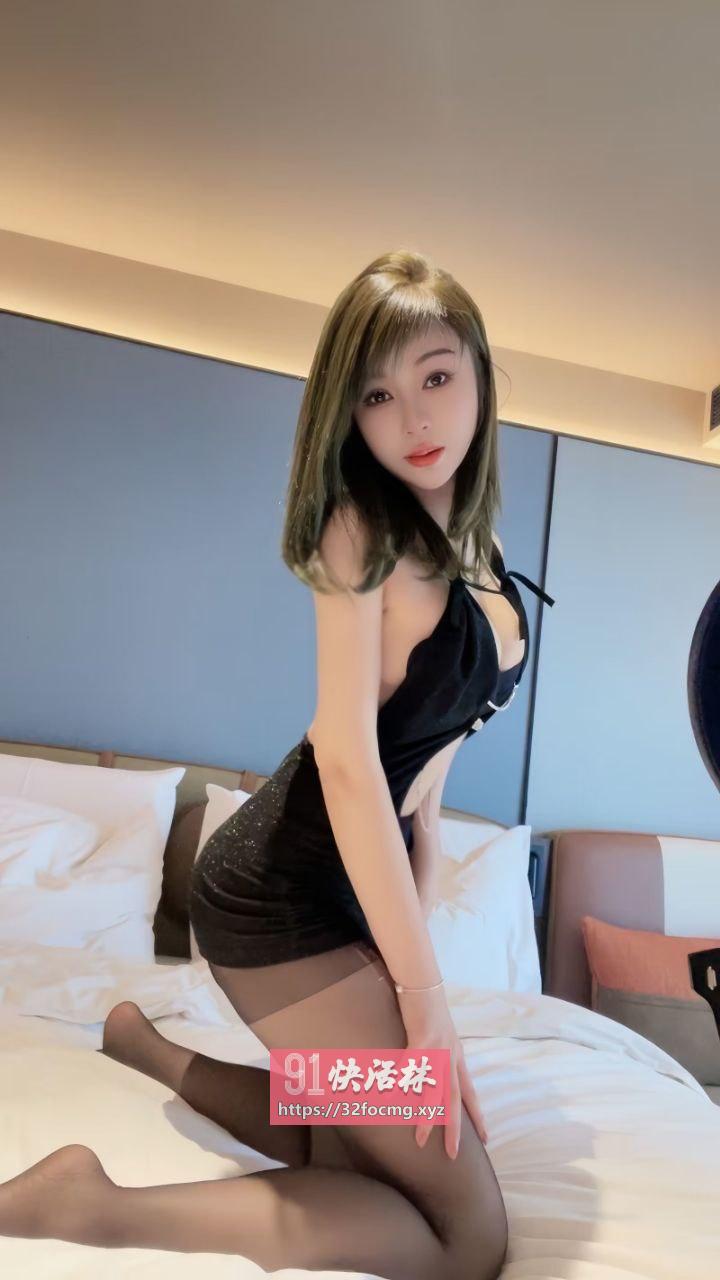 性感肥臀兼职小姐姐