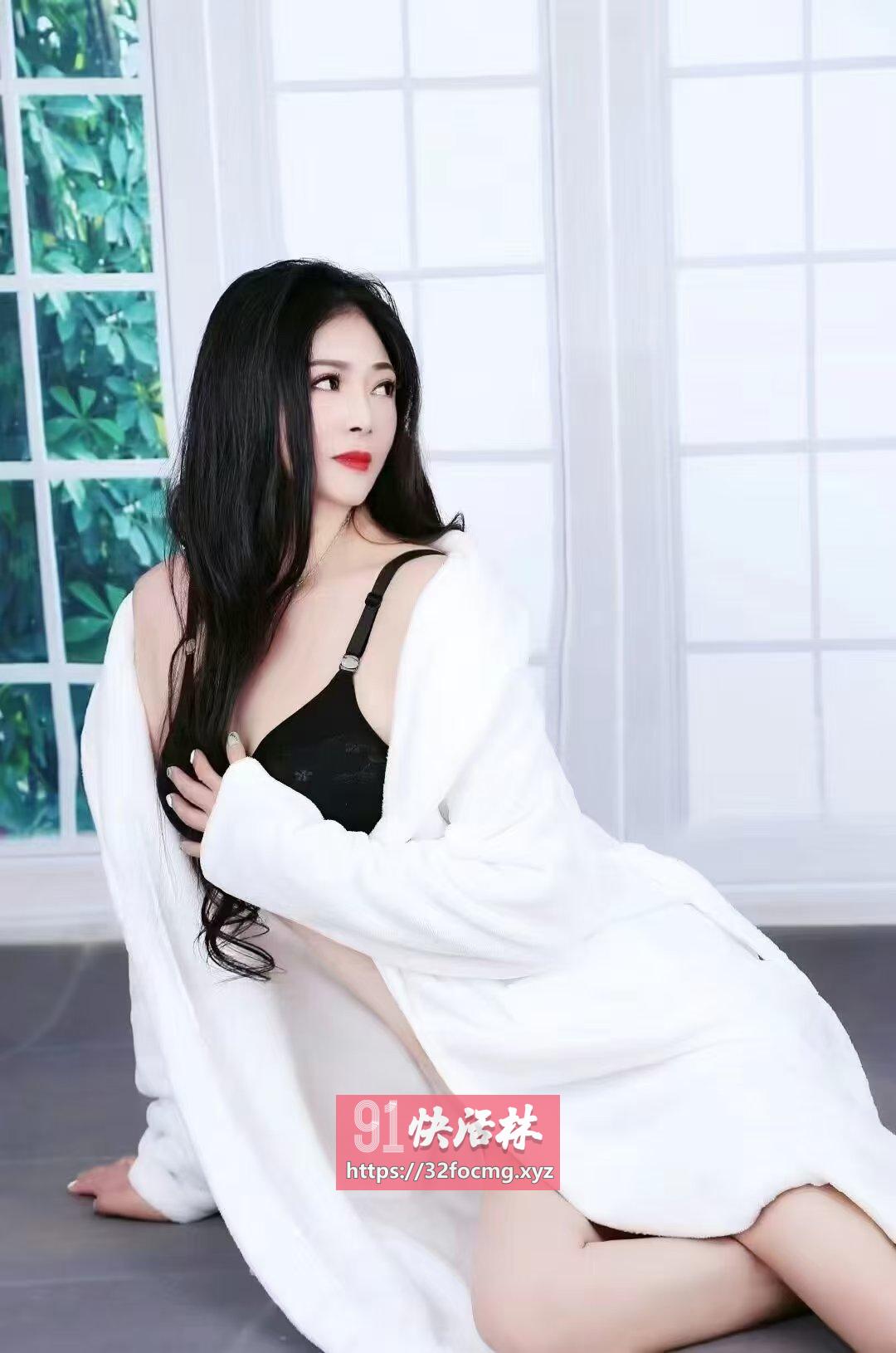 服务系小姐姐