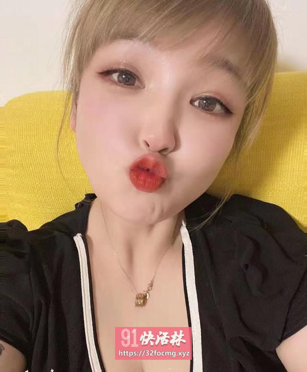 肉嘟嘟小少妇玫瑰