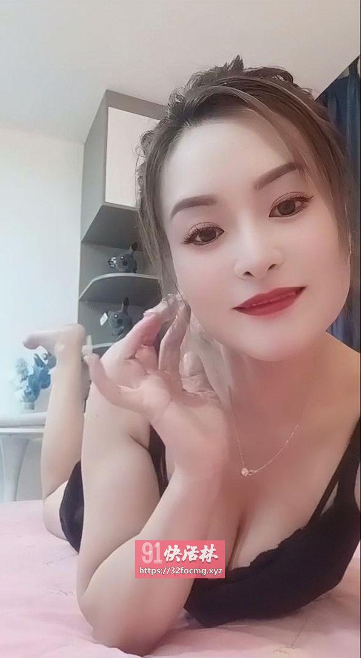 韵味水多大胸骚货少妇