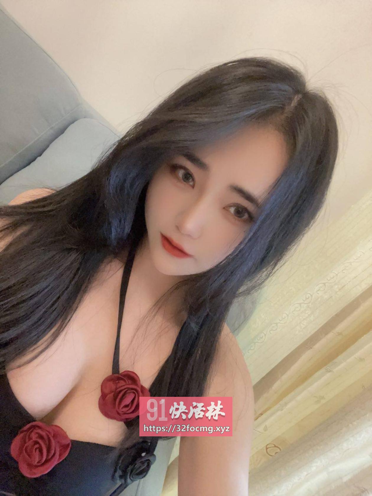 白丝长腿诱惑