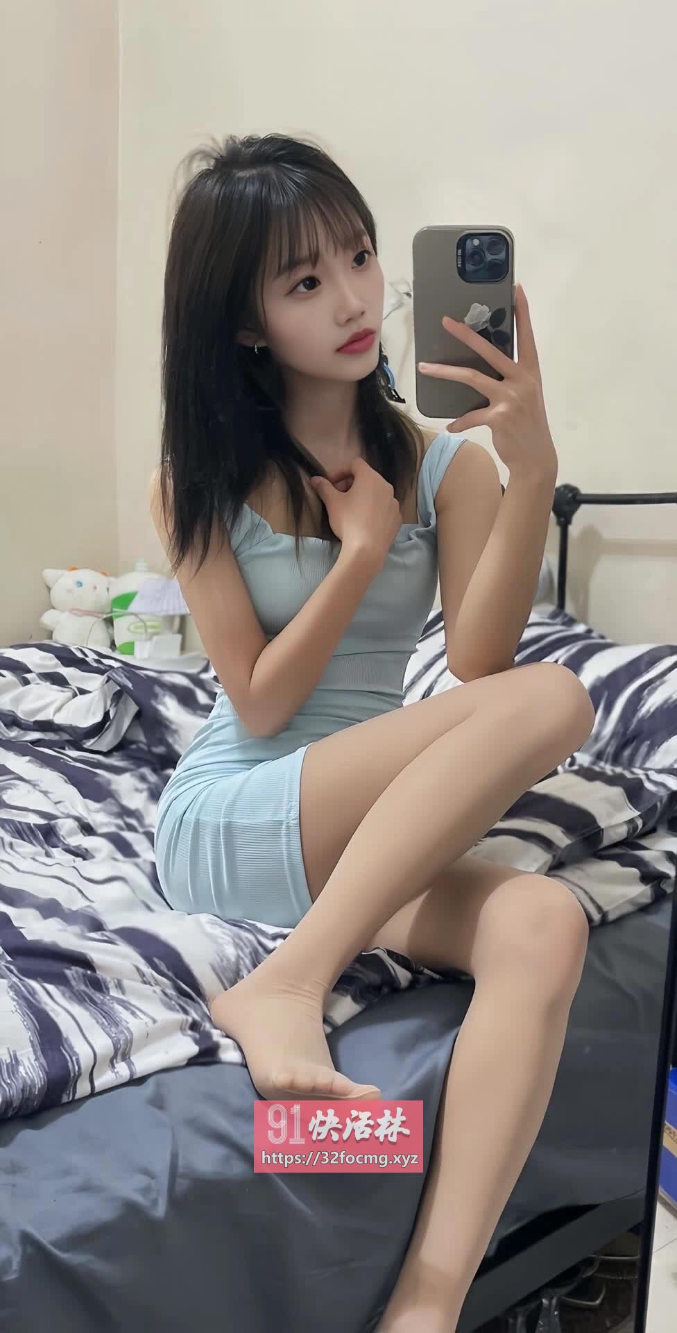 清纯粉嫩小穴学妹刚下海兼职