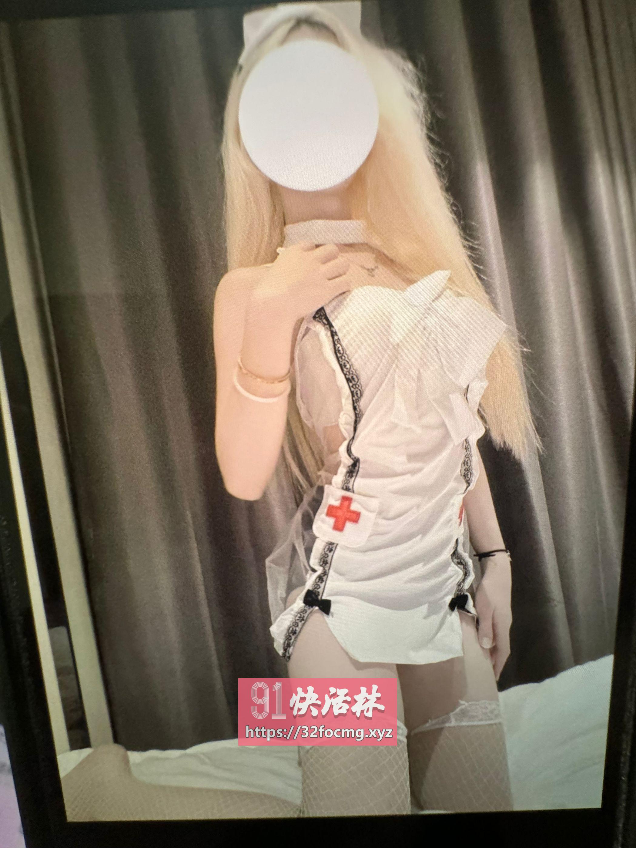 水嫩多汁的西西老师