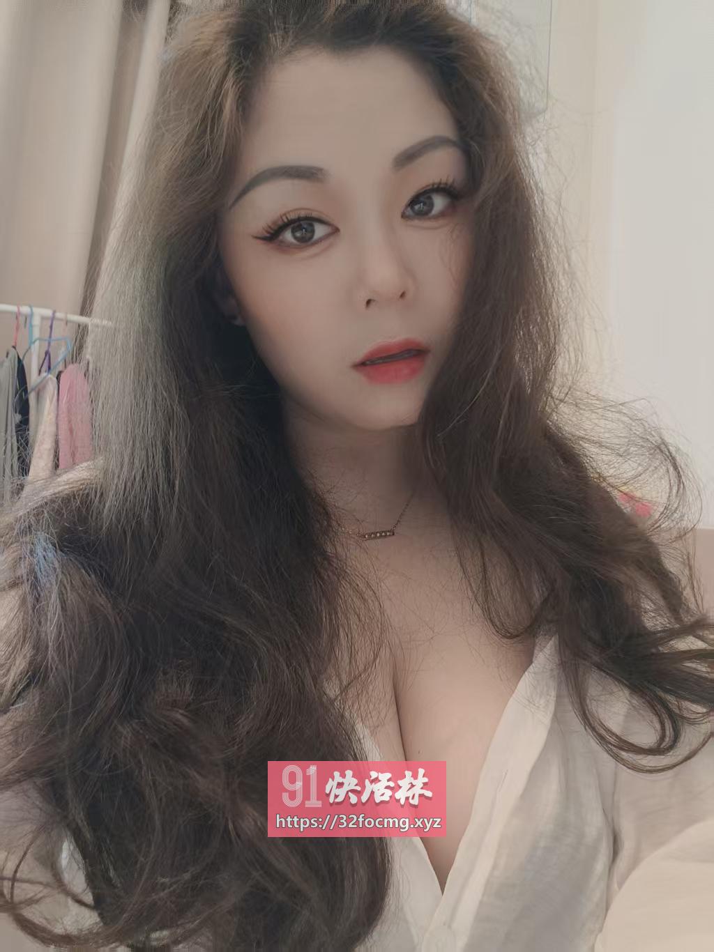 火车站附近美少妇