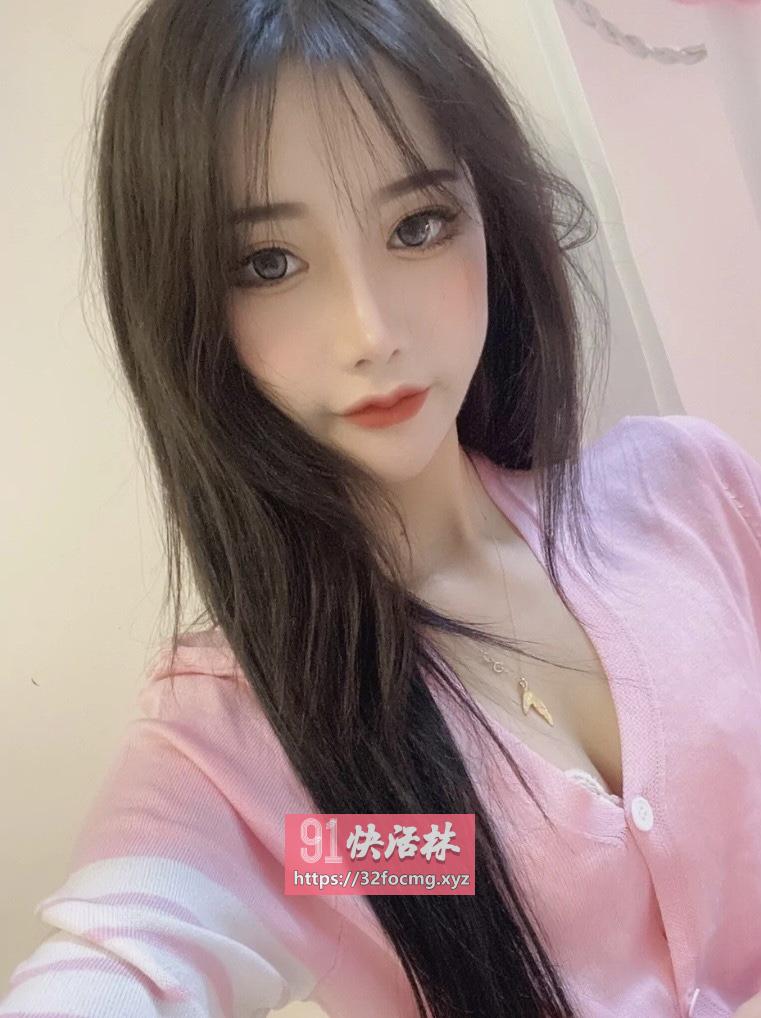 三点粉小嫩妹