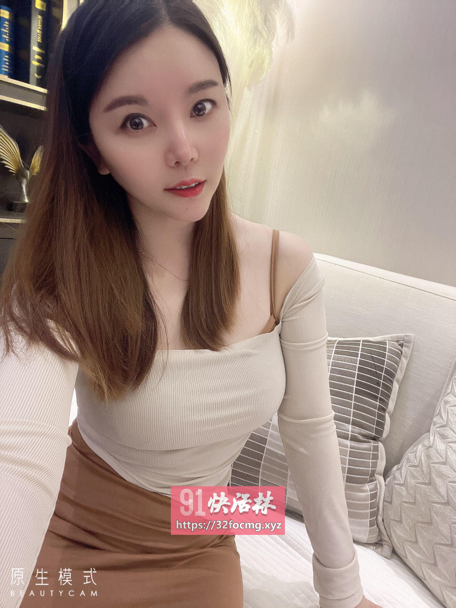 青浦身材丰满的服务系美女
