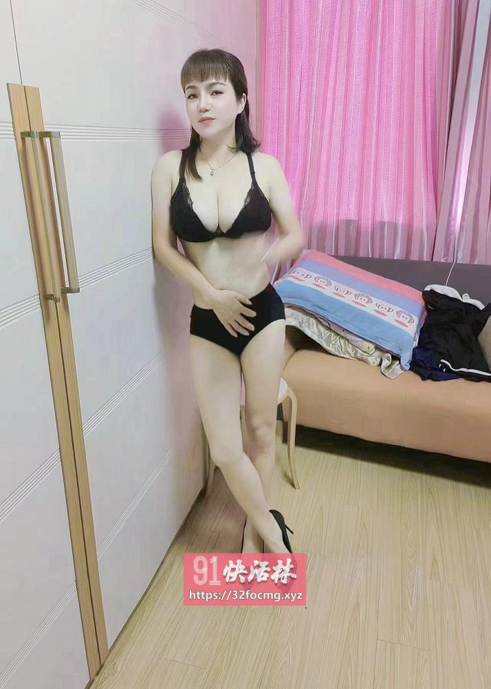 虹口C胸人妻居家口暴