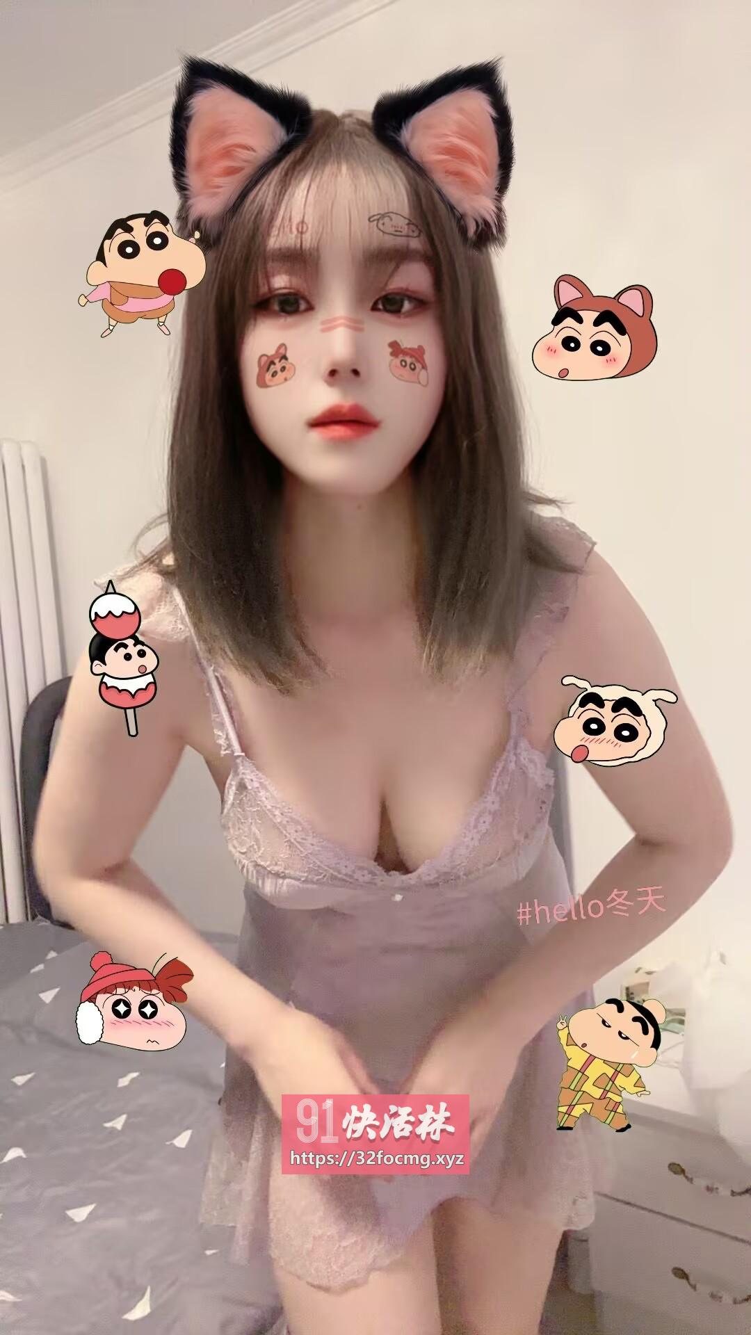 前凸后翘妩媚小骚货