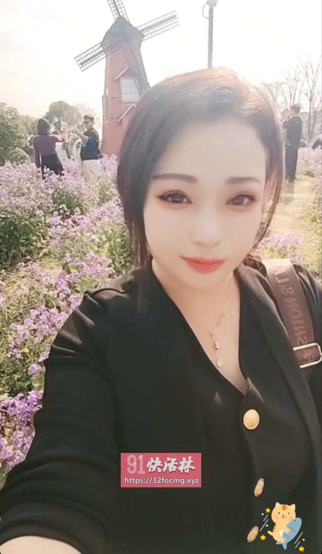 服务系熟女