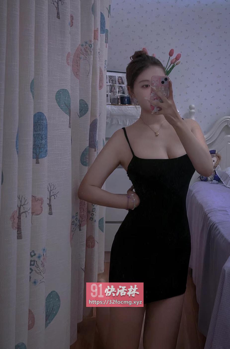 呼市很紧的小姐姐