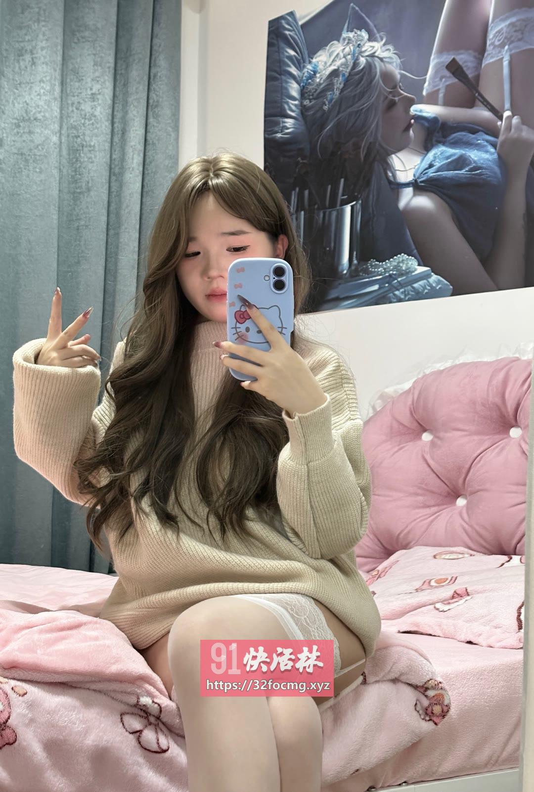 白丝诱惑骚b妹妹