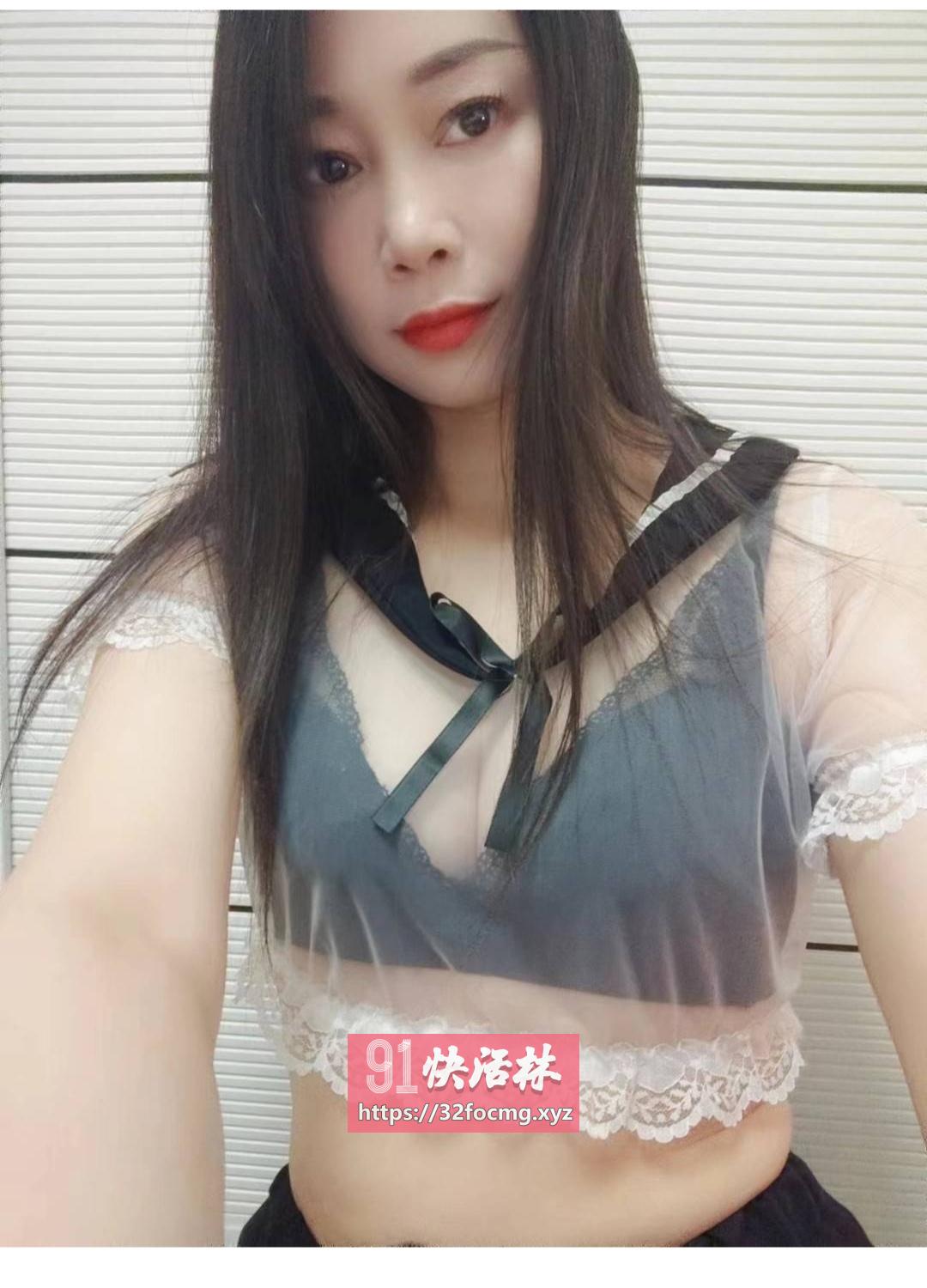 桂花公园骚少妇一枚