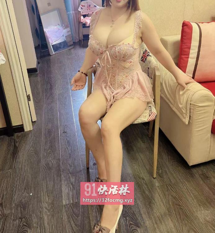 深圳骚妹穴紧水多口活好