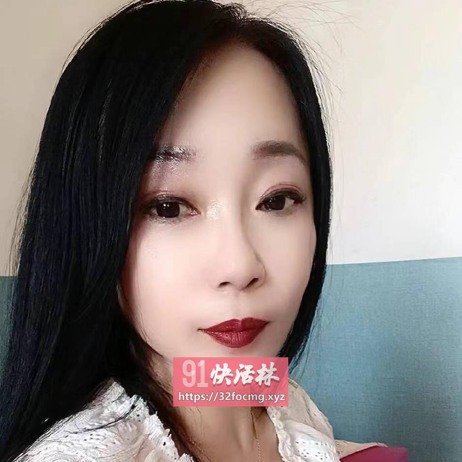 漂亮骚女