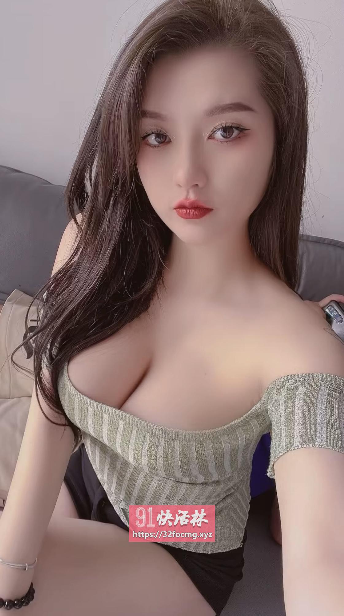 闵行粉嫩爆乳身材好