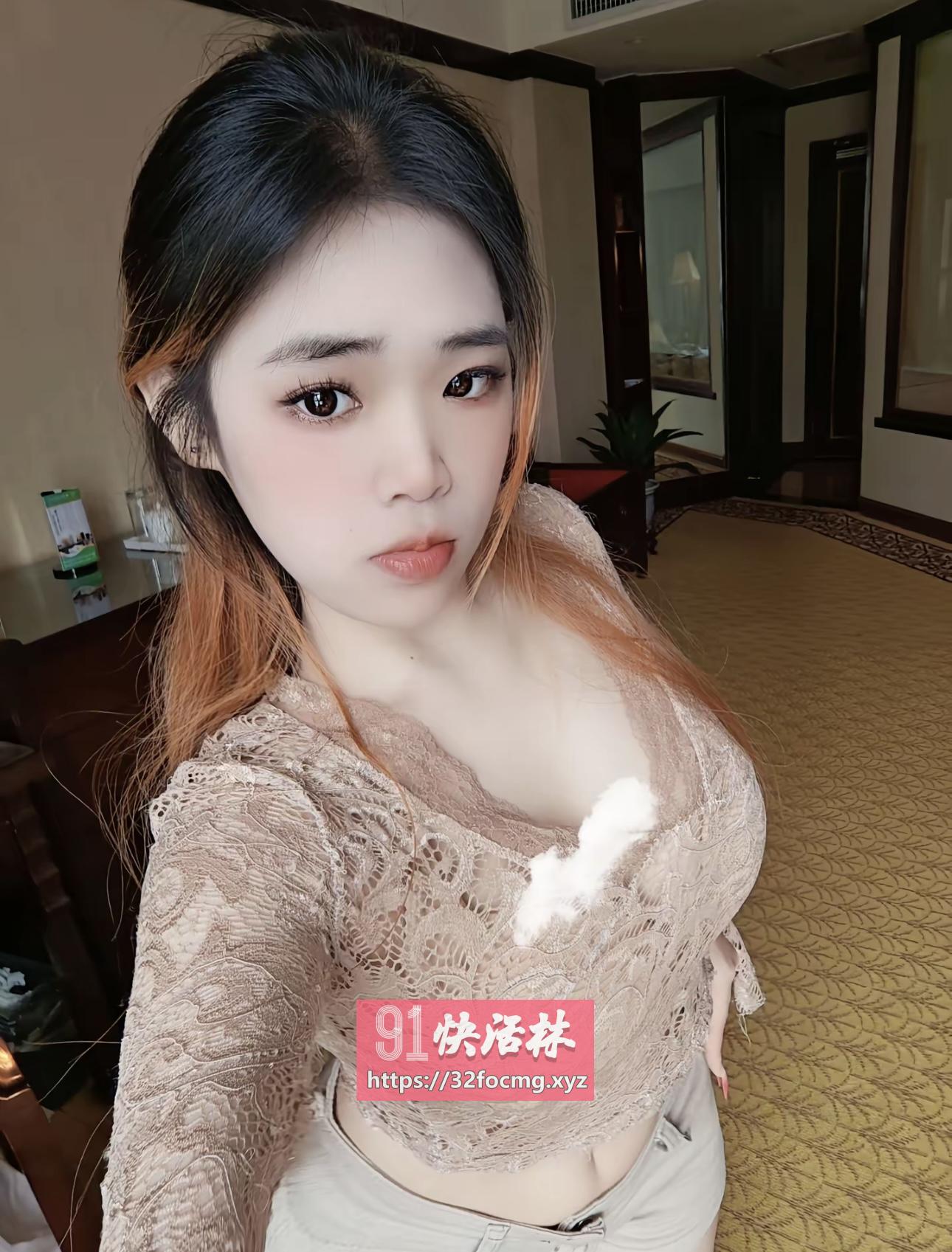 稚嫩年轻小妹