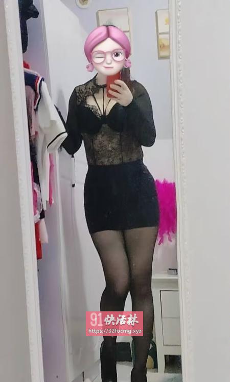 身材火辣妹子