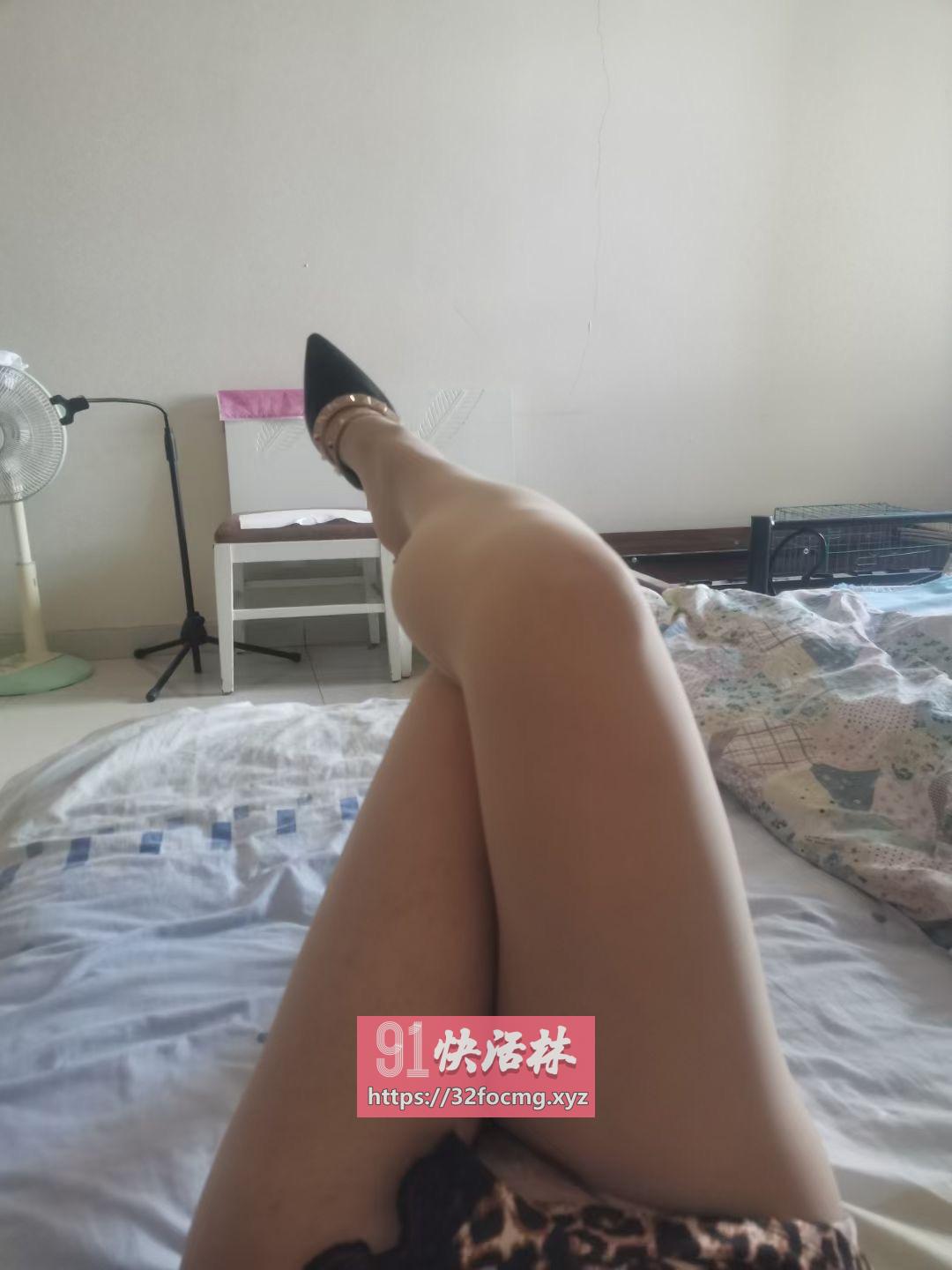 眼镜熟女