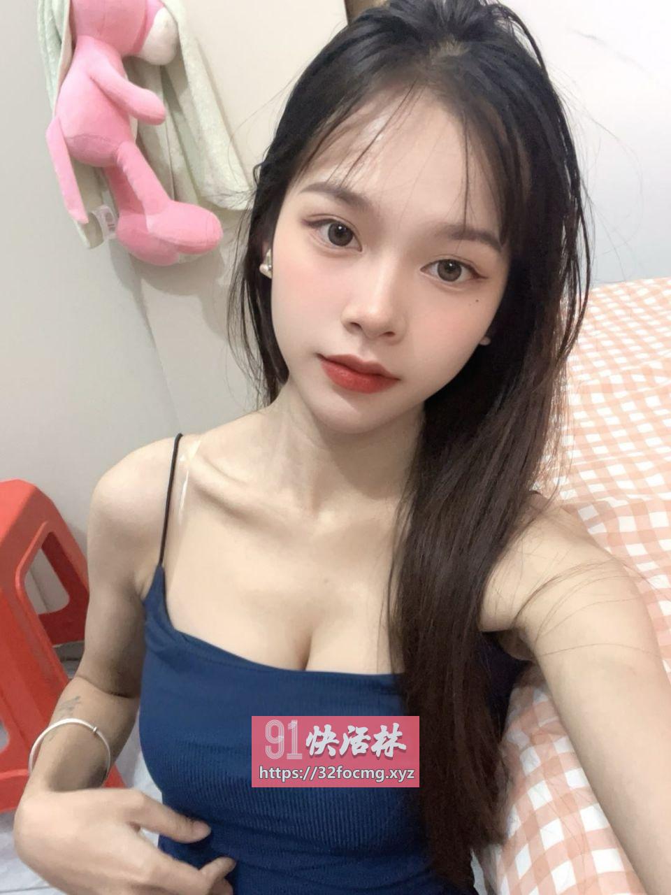 武侯性感大灯小尤物