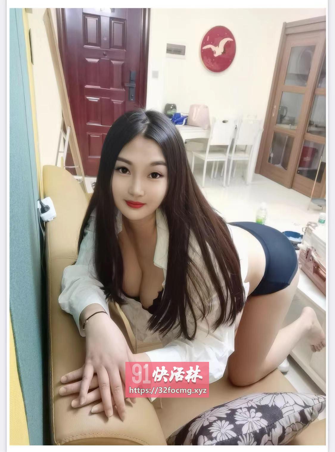大奶幂幂