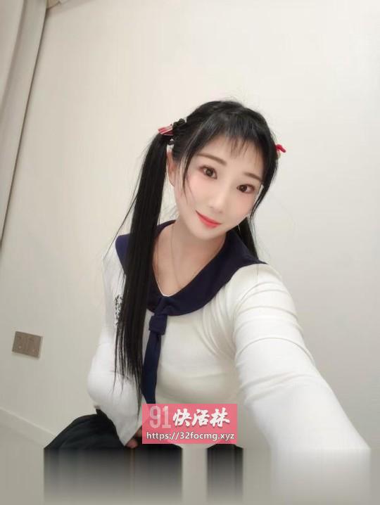 欢乐谷大胸姐姐
