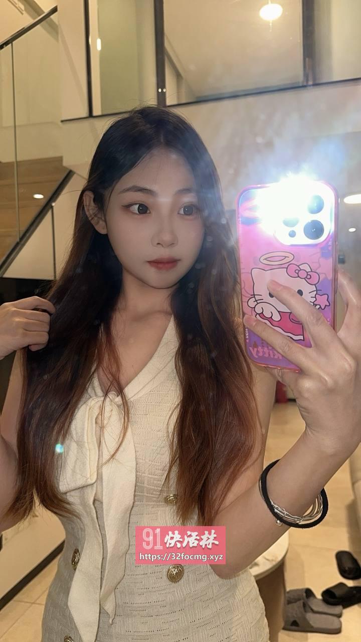 小蛮腰美女