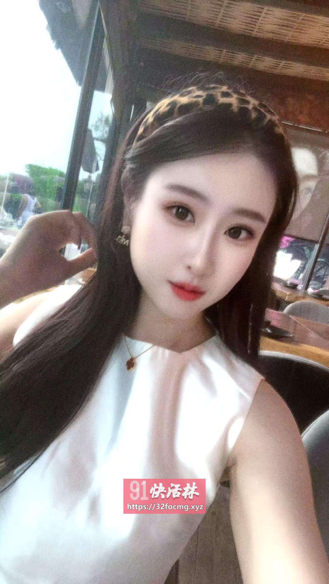 南山高挑大胸老师