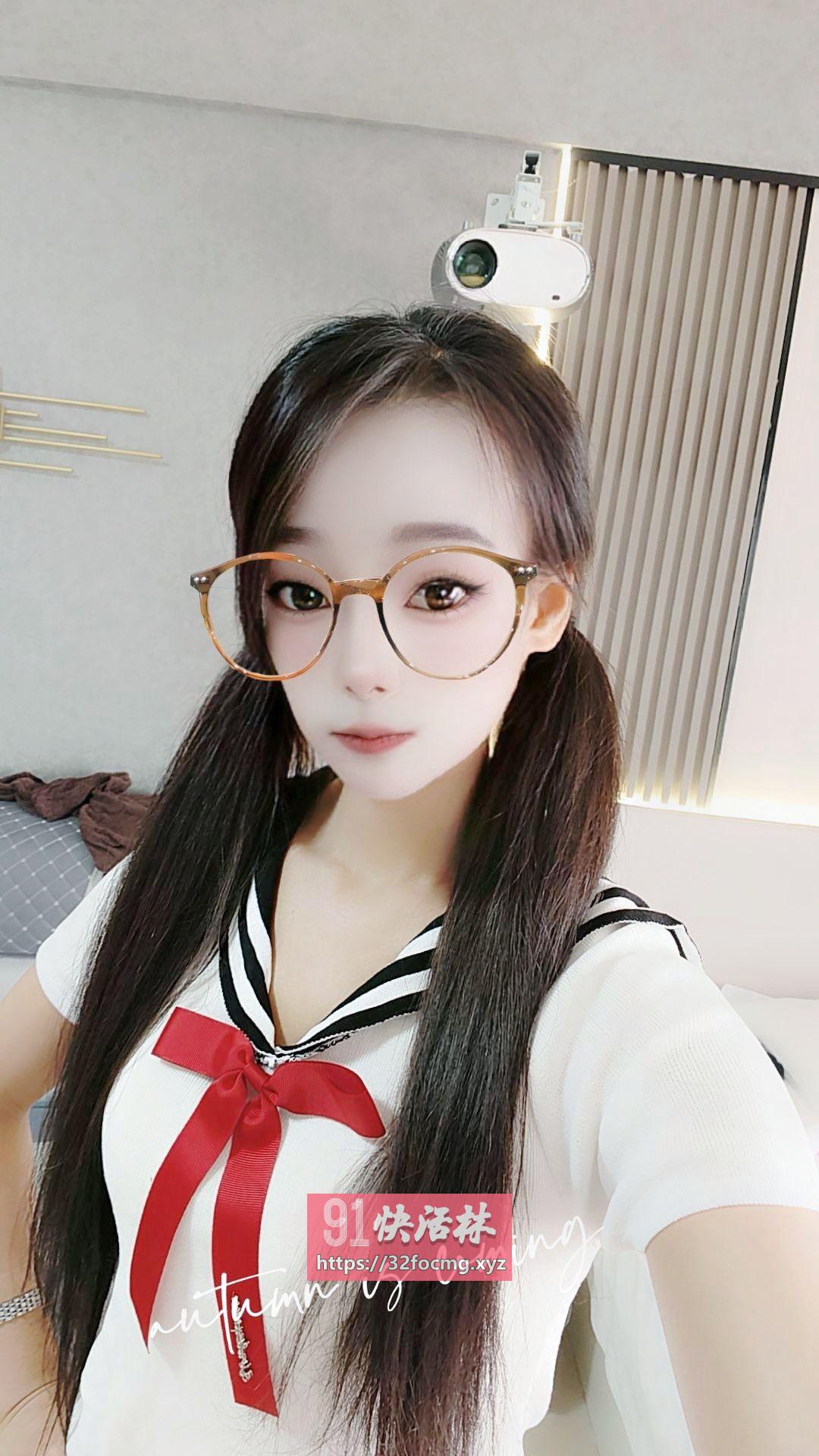 真人辣妹小一