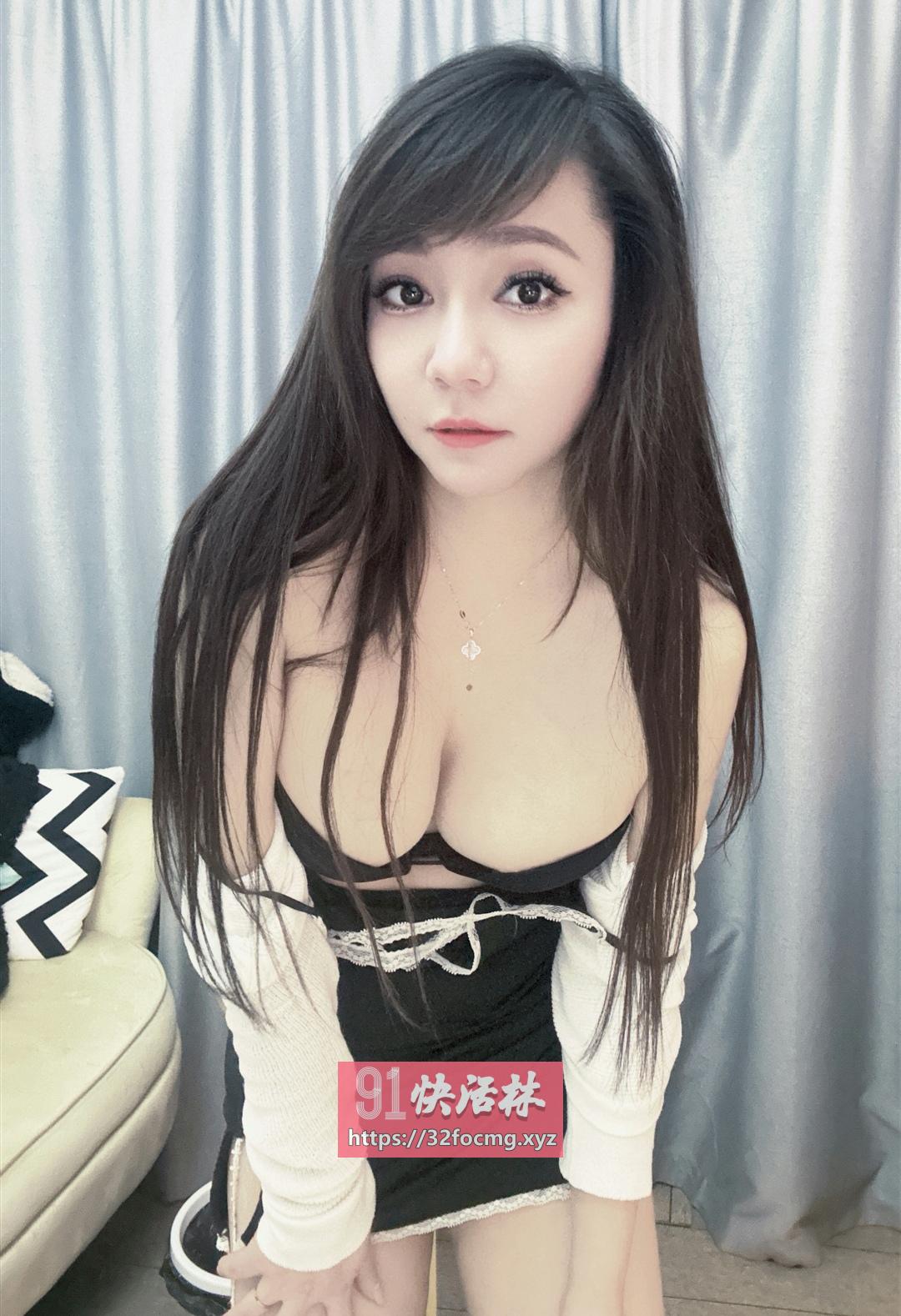 风骚大奶美少妇