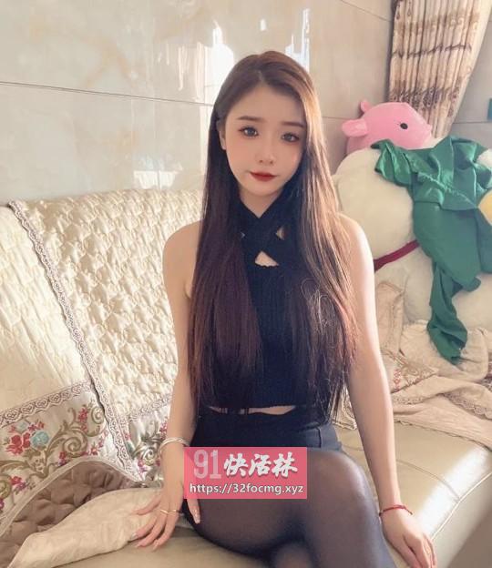 黑丝尤物小柔