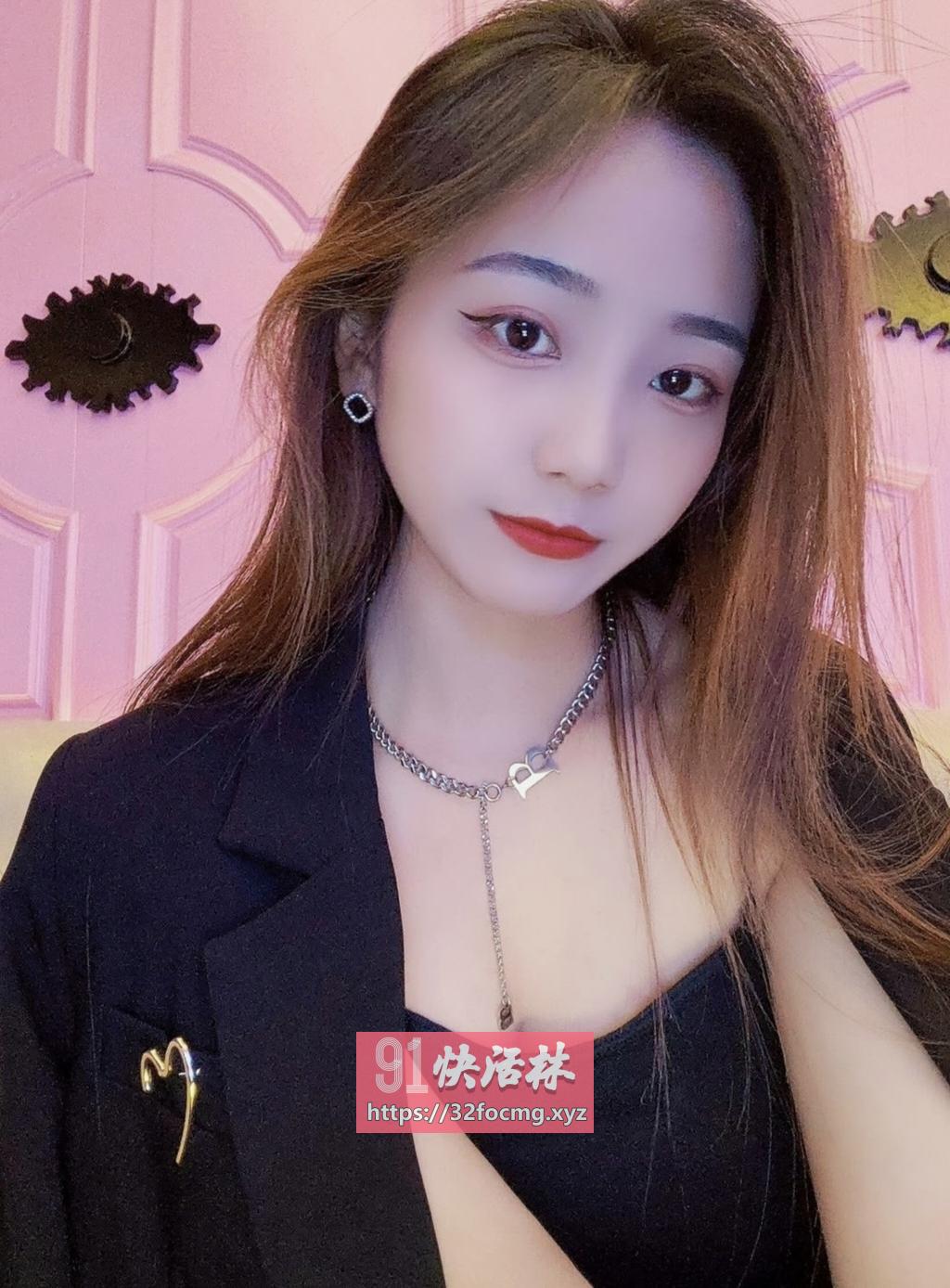 伊金霍洛旗阿勒腾席热镇01年女友系，小卡哇伊萌妹子