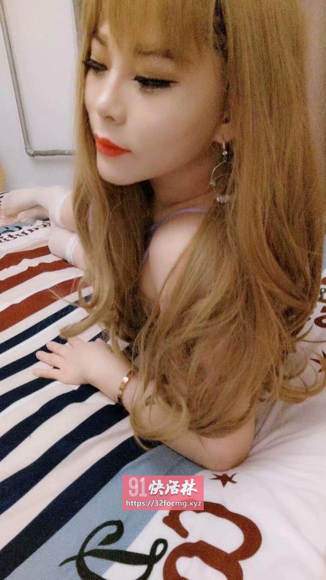 36D大胸妹子 肤白水多服务一流好