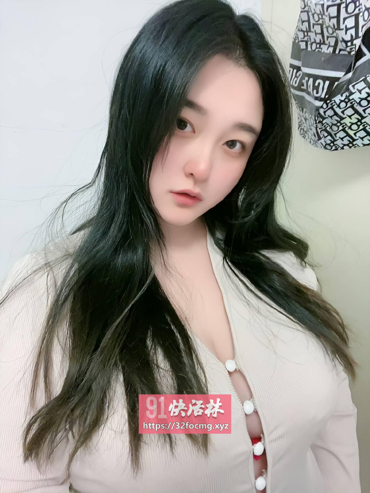 巨乳肥臀骚浪小少妇