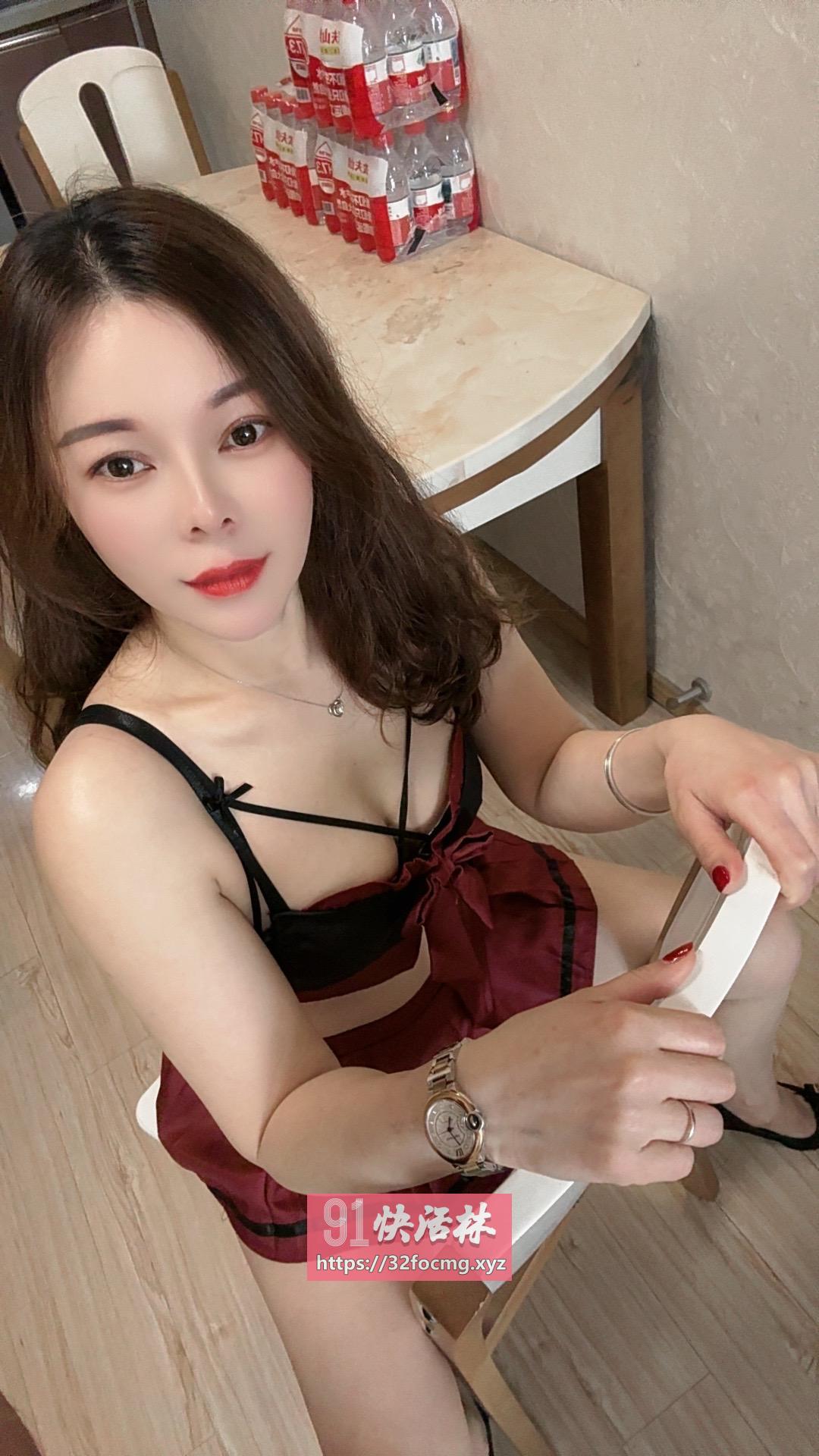 高质量丰满御姐服务有水准