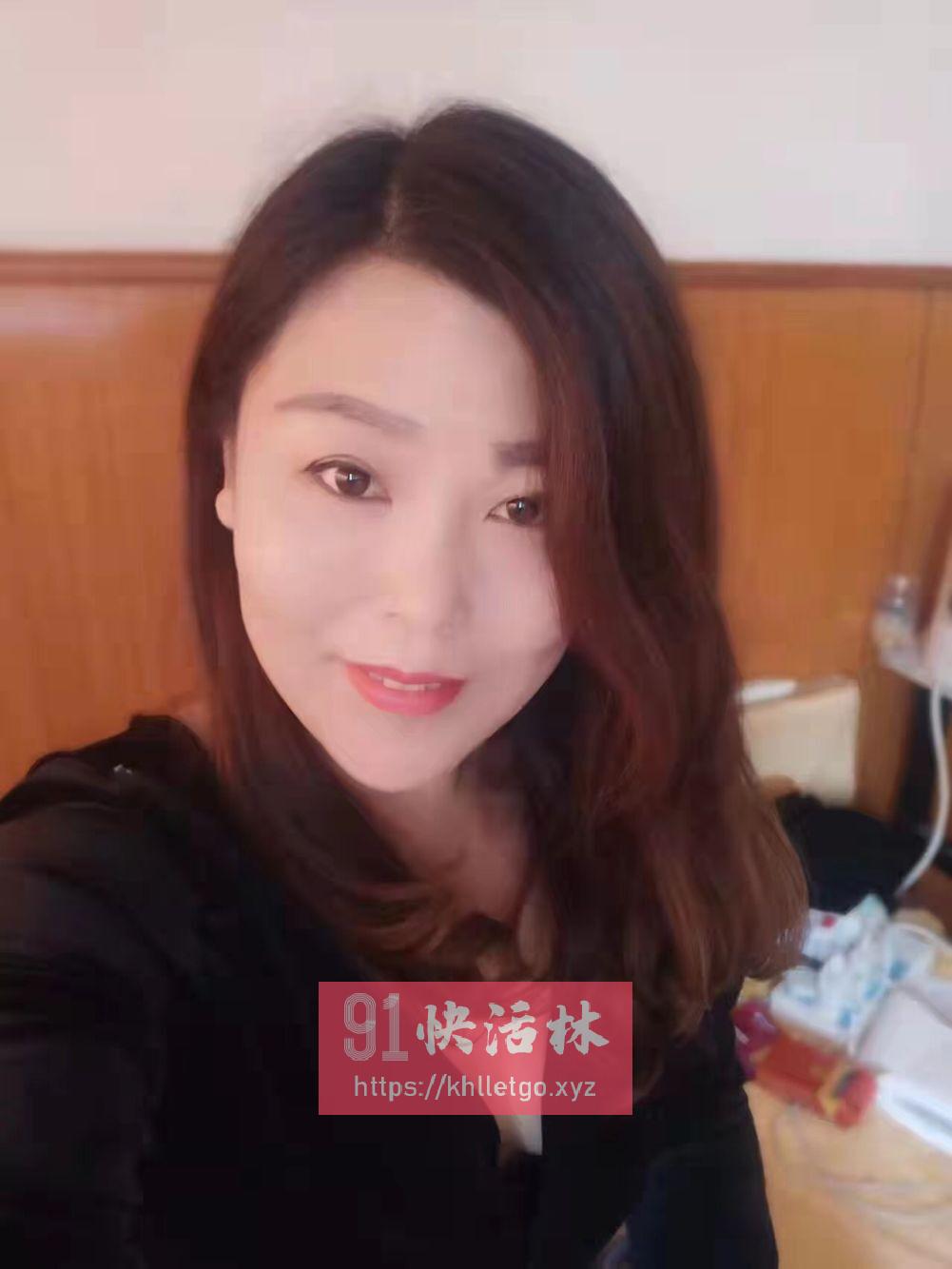 性价比超高的少妇一枚