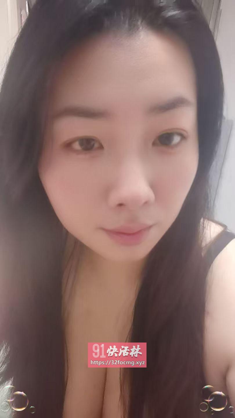 肤白大胸骚妹子