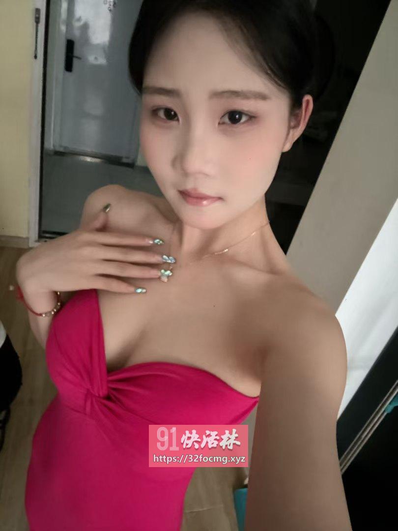 极品尤物制服诱惑