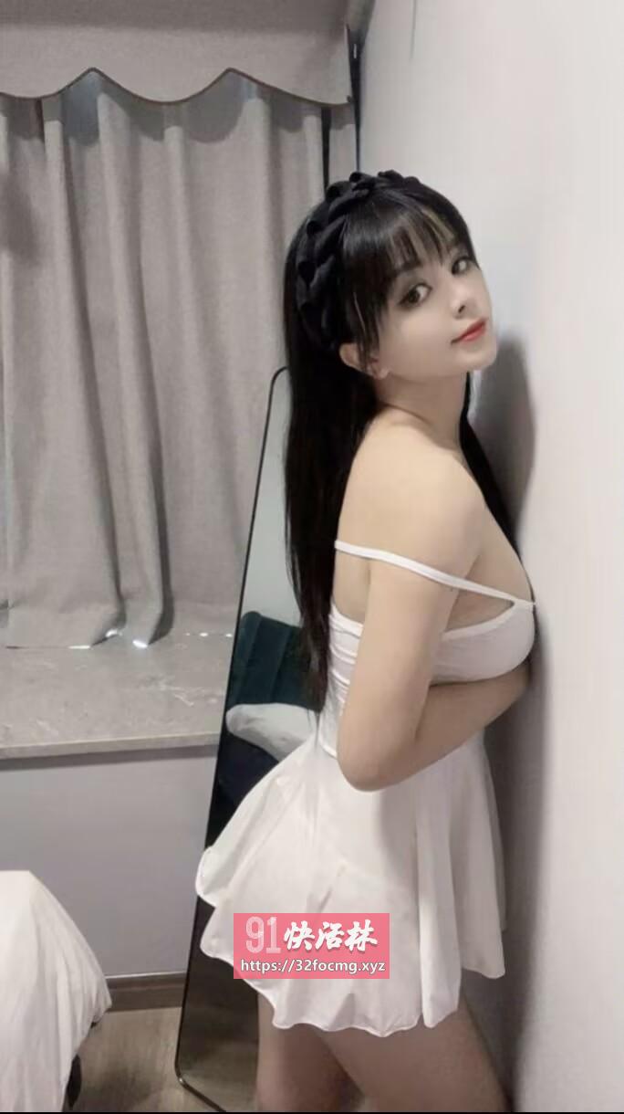 晋安长腿御姐，天然美乳