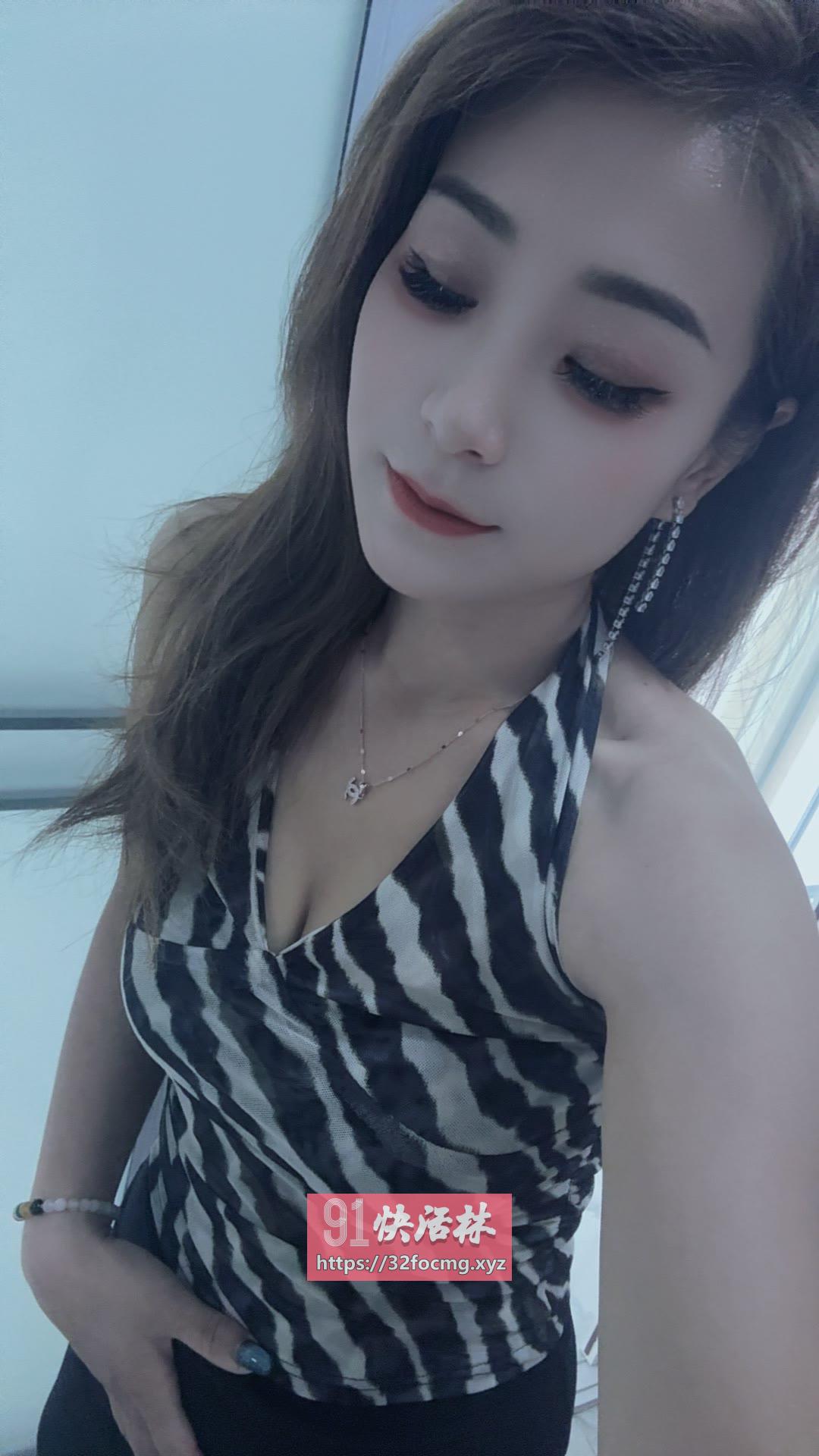 性感极品小少妇