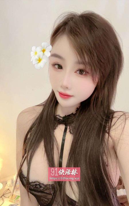 肤白貌美身材火辣